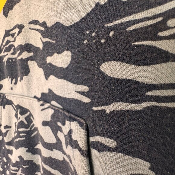 Nike Club‎ Boys 6-7 Camo Fleece Pullover Hoodie Blue Yellow Logo Kanga Pocket - Picture 6 of 11